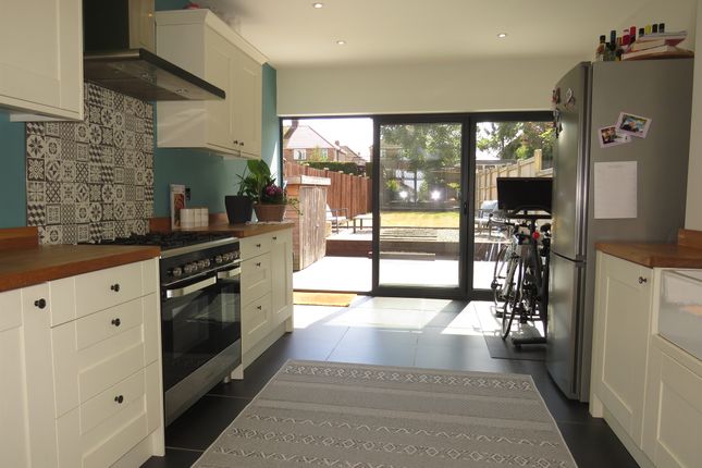 32, Allen Road, Finedon photo 4