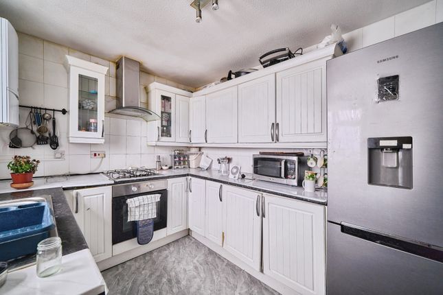 5, Pintail Road, Woodford Green photo 4