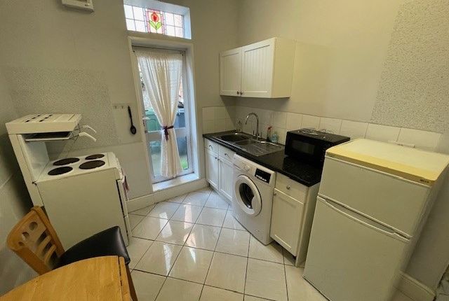 46, Ryde photo 3