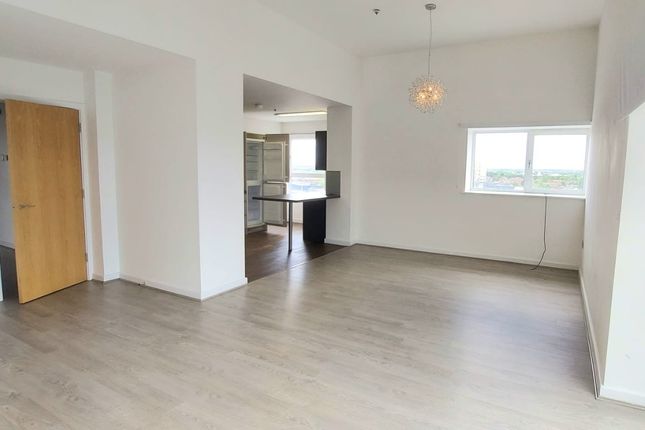 33, Hereward Tower, Broadway, Peterborough photo 5