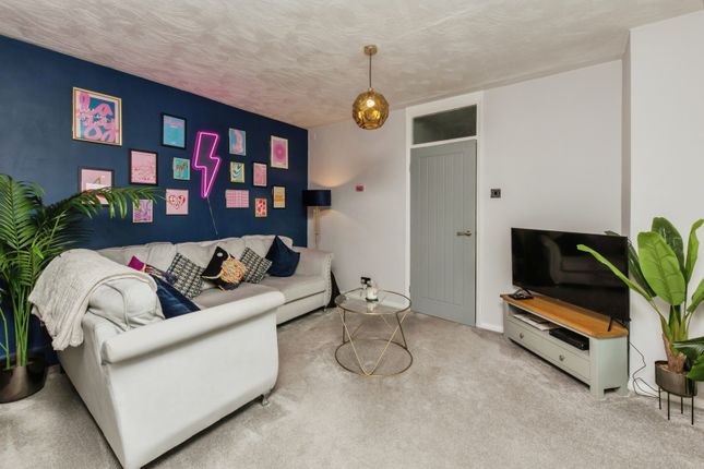 42 Willow Court,, Abbey Road, Cheshire photo 4