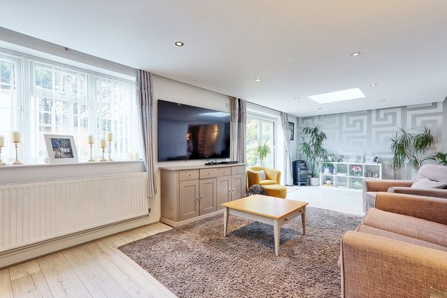 9, Grimston Road, Basildon photo 4