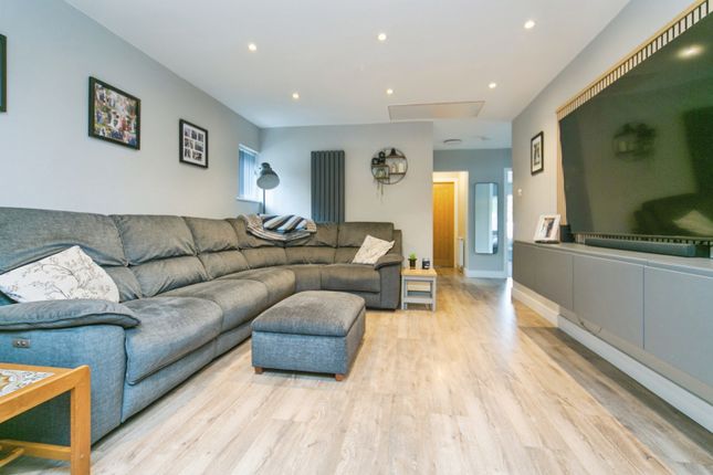 22, Troon Way, Conwy photo 4