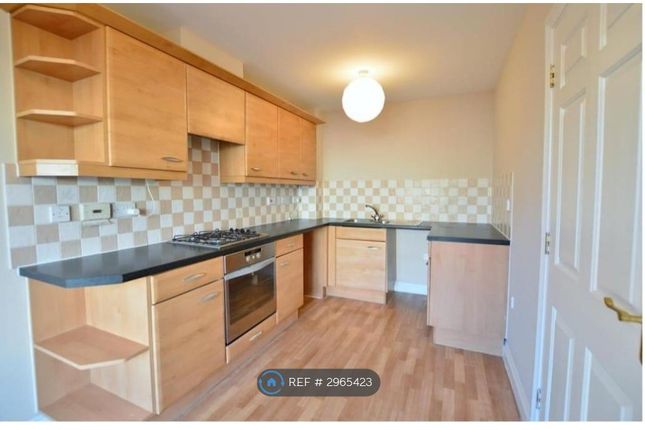A Crofthill Road, Slough photo 3
