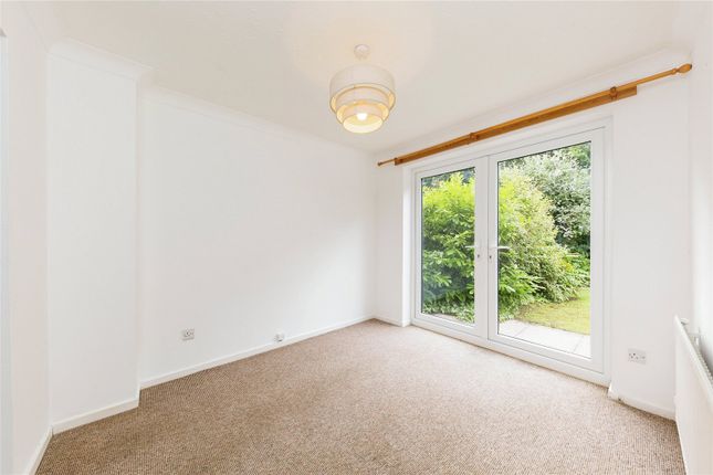 Willows Close, Crewe photo 4