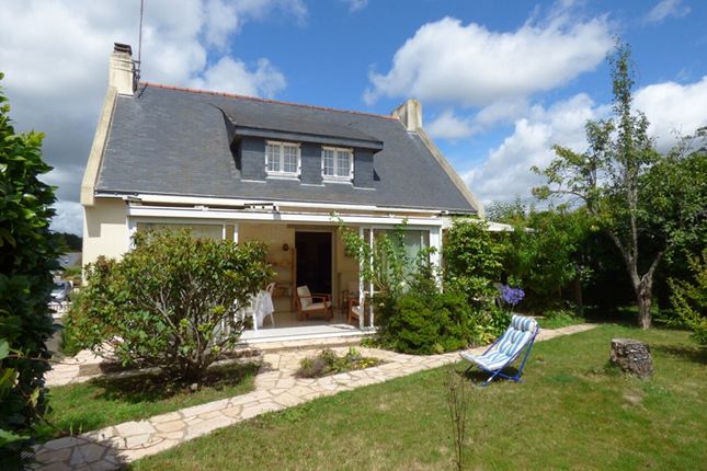 Detached house for sale in Malestroit, Bretagne, 56140, France
