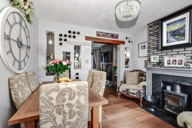 39, Breakspeare Road, Abbots Langley photo 4