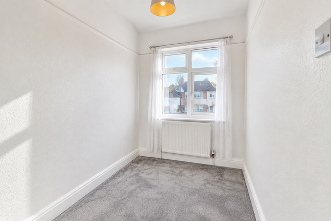 35a Amhurst Gardens, Isleworth photo 3