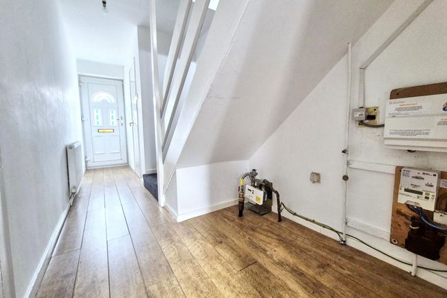4, Epinay Walk, Jarrow photo 3
