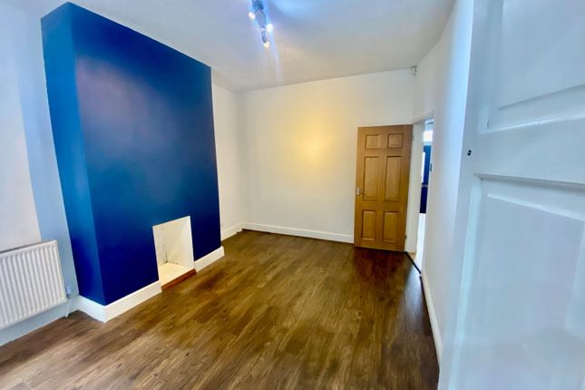 13, Gradwell Street, Stockport photo 5