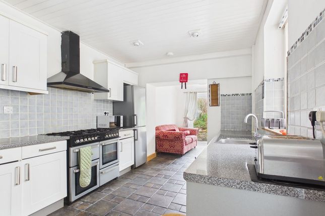 6, Cardrew Terrace, Redruth photo 2