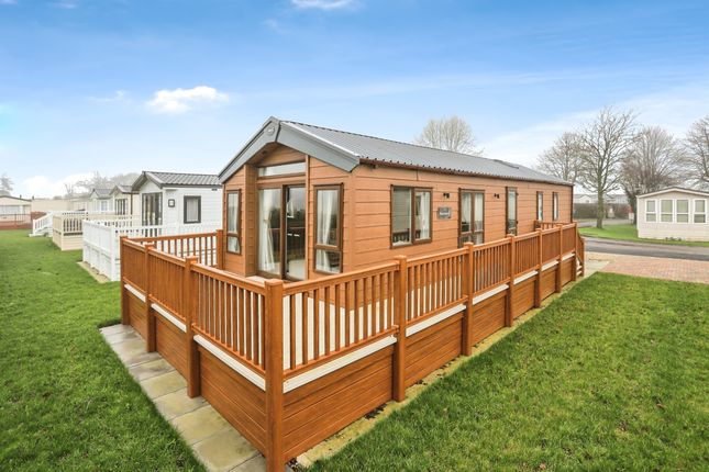 Thumbnail Mobile/park home for sale in White Rose Holiday Park, Hutton Sessay, Thirsk