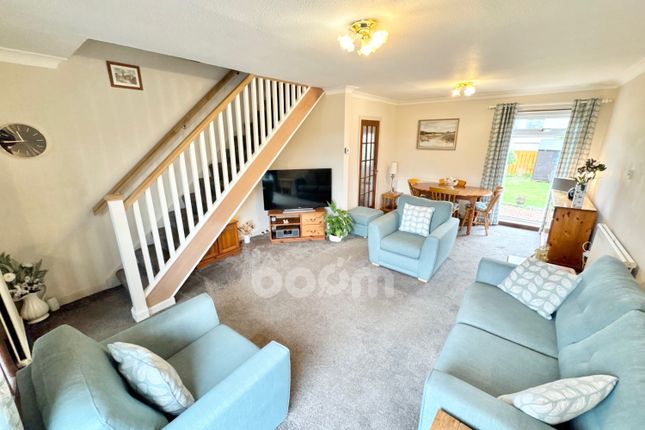 27, Dipple Court, Kilbirnie photo 3