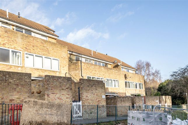 23, Otto Close, London photo 2