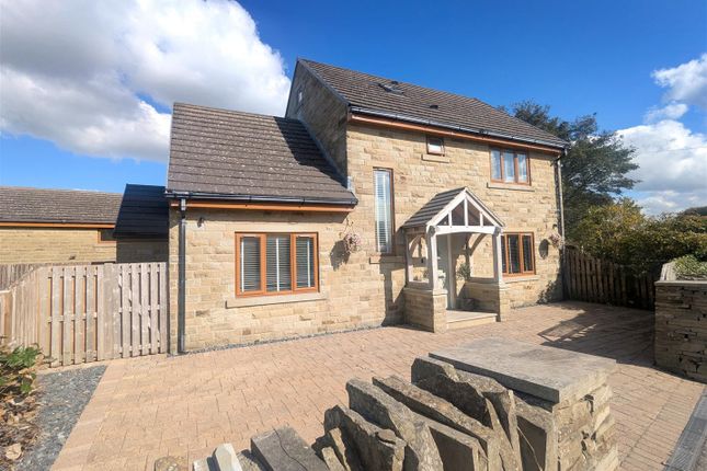 4-bed house on Dodgson House, Moor End Road, Halifax, £479,950