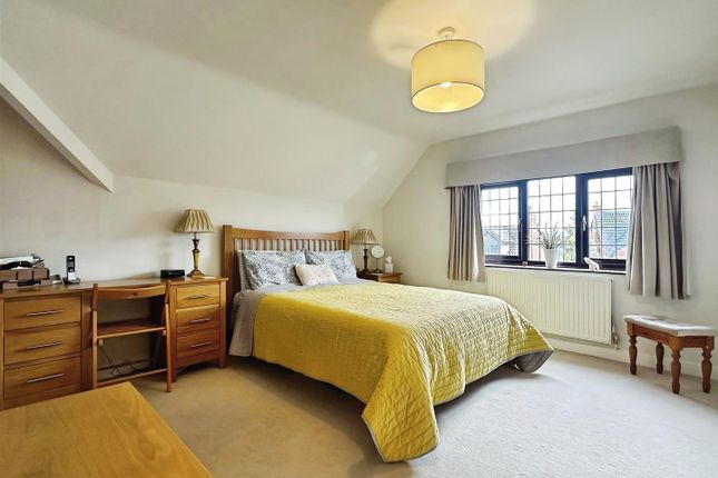16, Tudor Way, Congleton photo 4