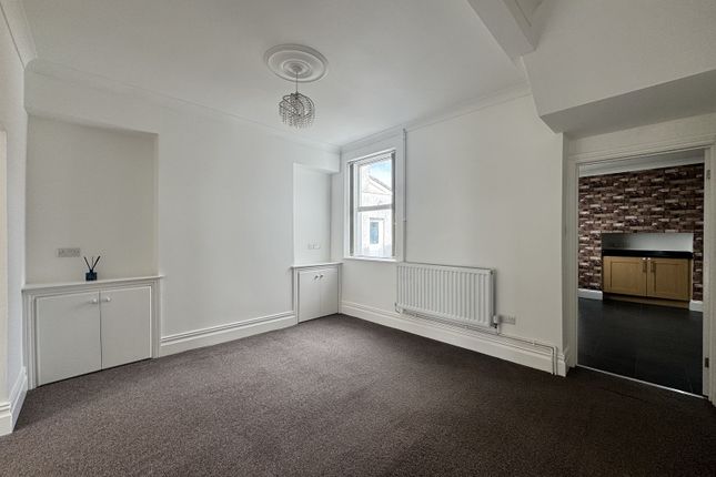 16, Tirydail Lane, Ammanford photo 4