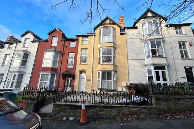 1-bed house on Cliff Terrace, Aberystwyth, £840/mo