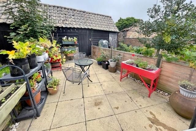 Terraced house for sale in High Street, Somersham, Huntingdon