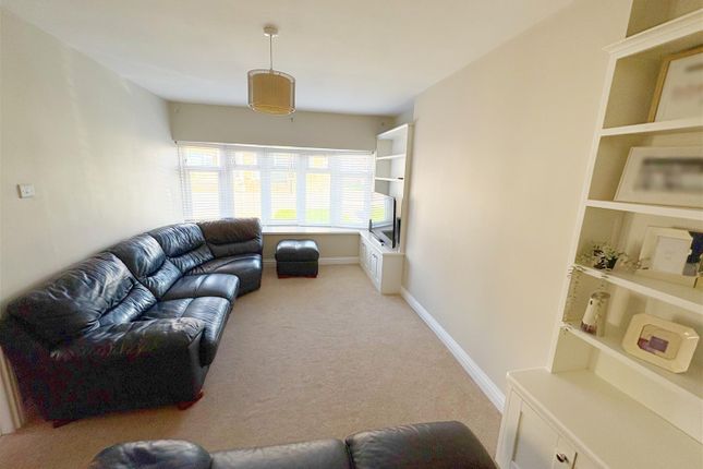 2, Appledore Close,, Bristol photo 4