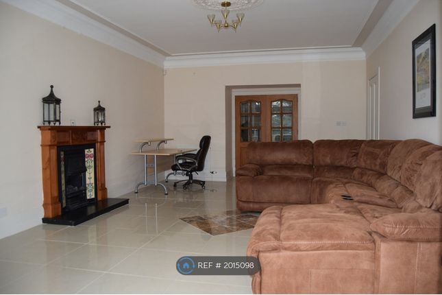 Semi-detached house to rent in Beechwood Close, Westhill