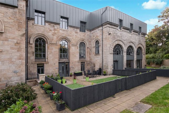 2-bed flat on Abbotshall Road, Fife, £175,000