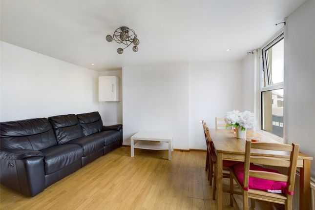 Flat 4, 196, The Grove, Stratford, London photo 2