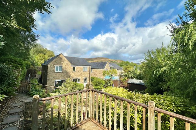3, Houghton Close, High Peak photo 2