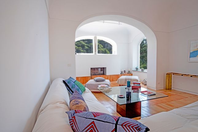 Villa for sale in Via Mulo, 24, 80076 Capri Na, Italy