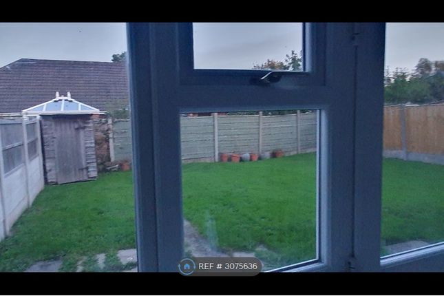 Clovelly Avenue, Great Sankey, Warrington photo 4