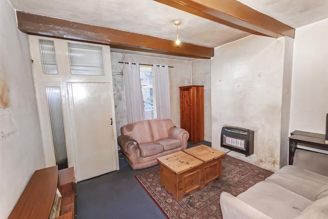 281, Bolton Road North, Bury photo 4