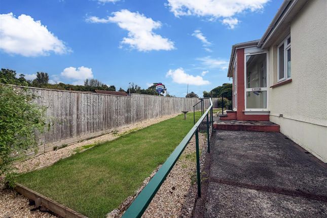 20, Barn Park Close, Newton Abbot photo 3