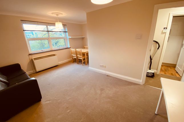 1 bed flat to rent in Queens Avenue, Muswell Hill N10