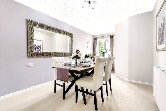 39 Beck Lodge,, Botley Road, Park Gate photo 4