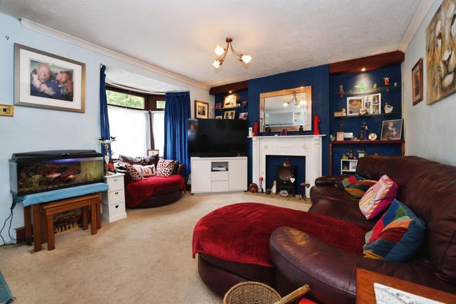 8, Wessington Avenue, Calne photo 3