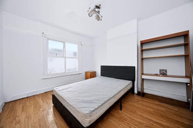 25c Letchworth Road, Luton photo 5