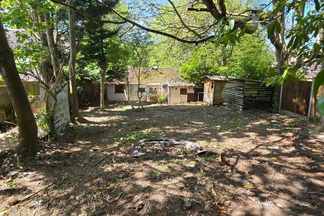 3-bed bungalow on Retreat, Culverstone Meopham, £160,000