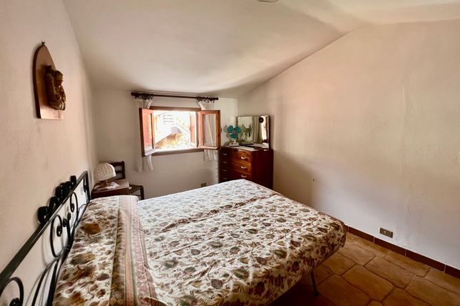 Duplex for sale in Via Vigliani 12, Dolceacqua, Imperia, Liguria, Italy
