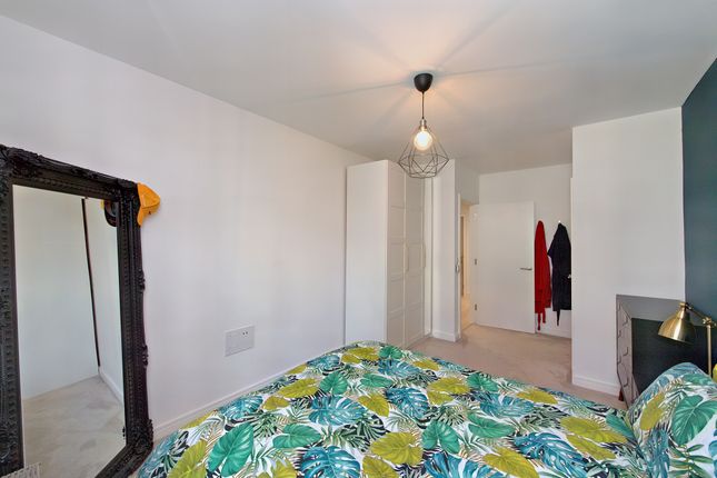 Flat for sale in Maurice Browne Avenue, Millbrook Park, London