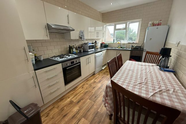 51a Cathays Terrace, Cardiff photo 3