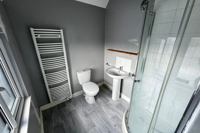 Flat 3 - The Island House, 160, Stafford Road, Wolverhampton photo 2