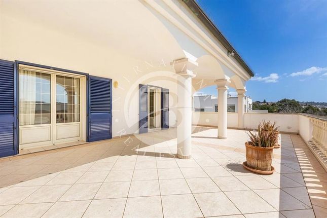 Villa for sale in Salve, Puglia, 73050, Italy