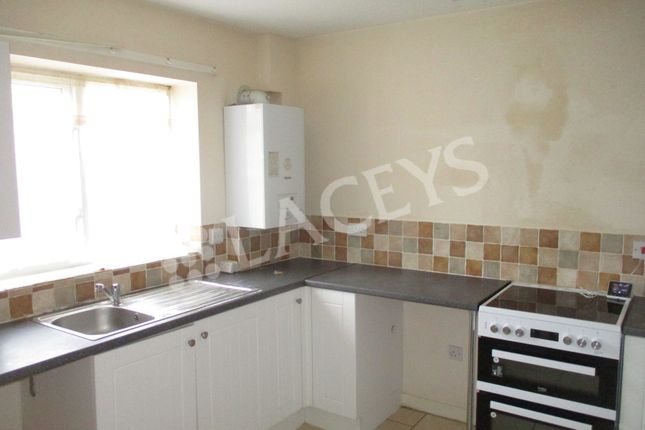 11 Milton Close, Yeovil photo 2