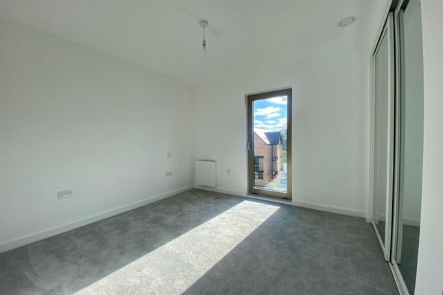Flat to rent in Betsom Place, 3 Leacon Road, Ashford