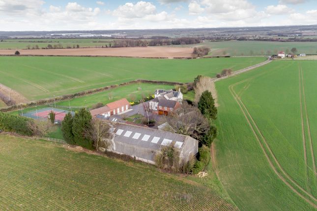 Farmhouse for sale in Wilsic, Doncaster