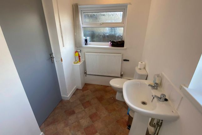 Basement Flat, 96 Marlborough Road, Swansea photo 5