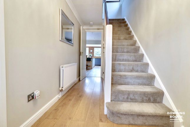 17, Sedgemere Grove, Walsall photo 2