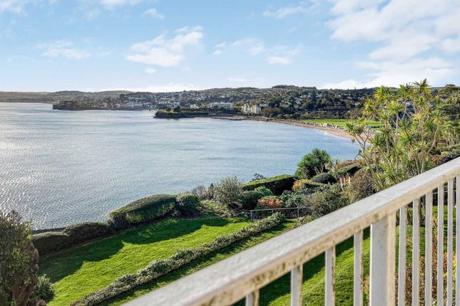 8 Seacliff, Warren Road, Torquay photo 2