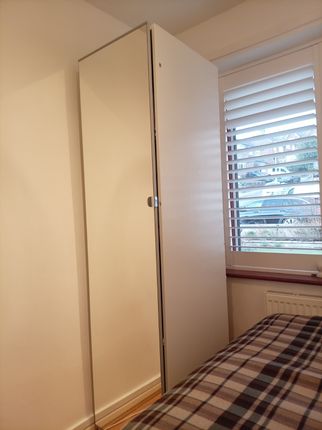 Broom Mead, Bexleyheath photo 4