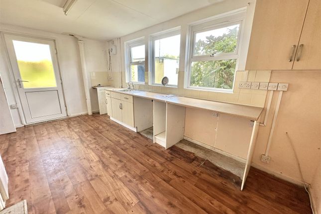 7, Trelowth Road, St. Austell photo 3